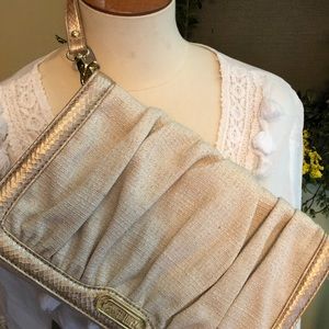 jennifer lopez clutch